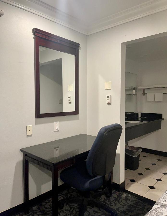 Capital City Inn Downtown Convention Center Сакраменто Екстериор снимка