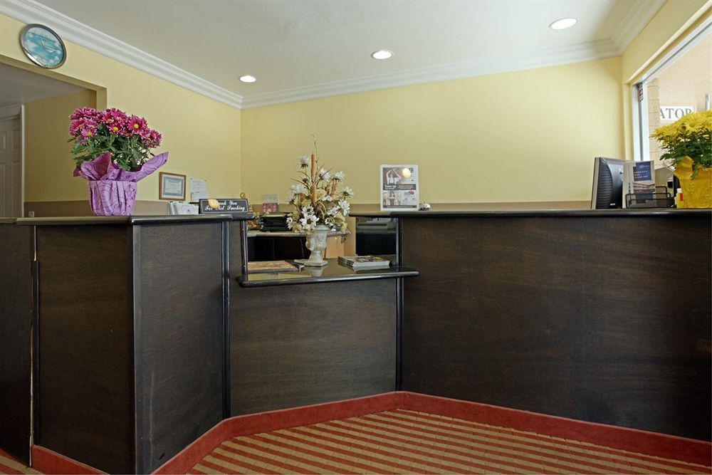 Capital City Inn Downtown Convention Center Сакраменто Интериор снимка
